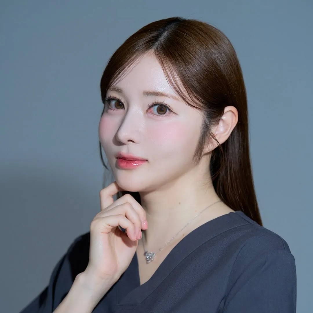 向山 綾子