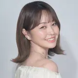 持留 真衣
