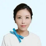 足立 真由美