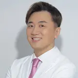和倉 隆造