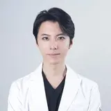 新行内 芳明